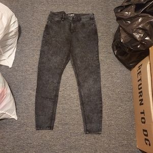 No Boundaries High Rise Soft Skinny Jeans